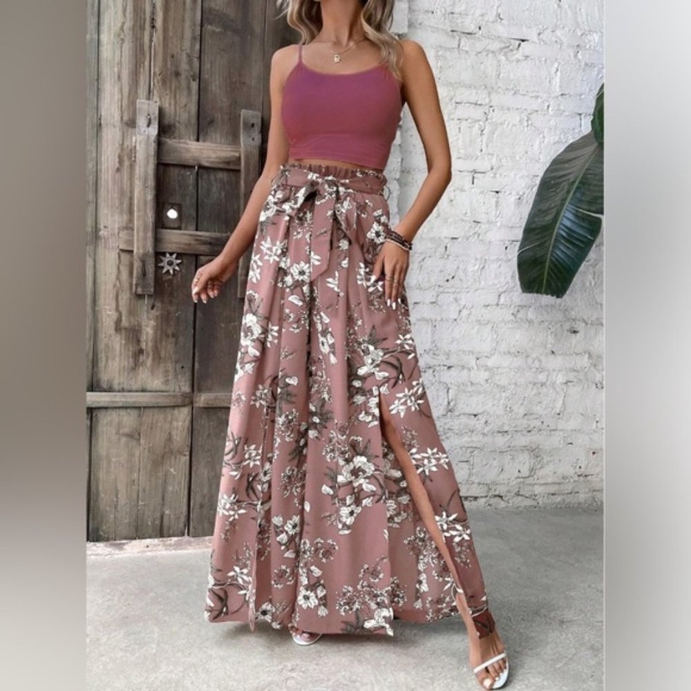 Pink Cami Top & Floral Print Split Thigh Belted Wide Leg Pants *